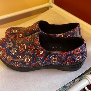 Klogs nonskid shoes sz 8